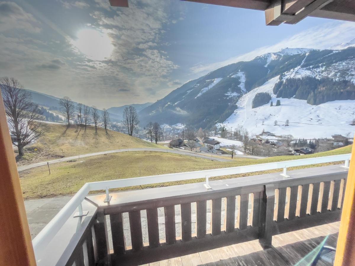 Saalbach Apartments Landhaus Bernkogel - Ski In Ski Out Extérieur photo