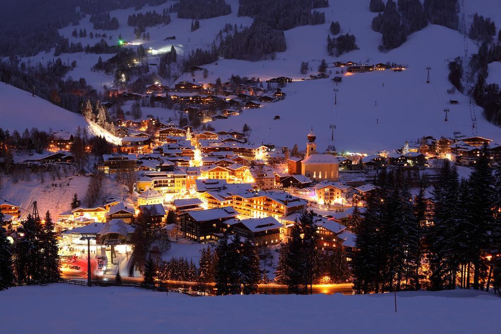 Saalbach Apartments Landhaus Bernkogel - Ski In Ski Out Extérieur photo